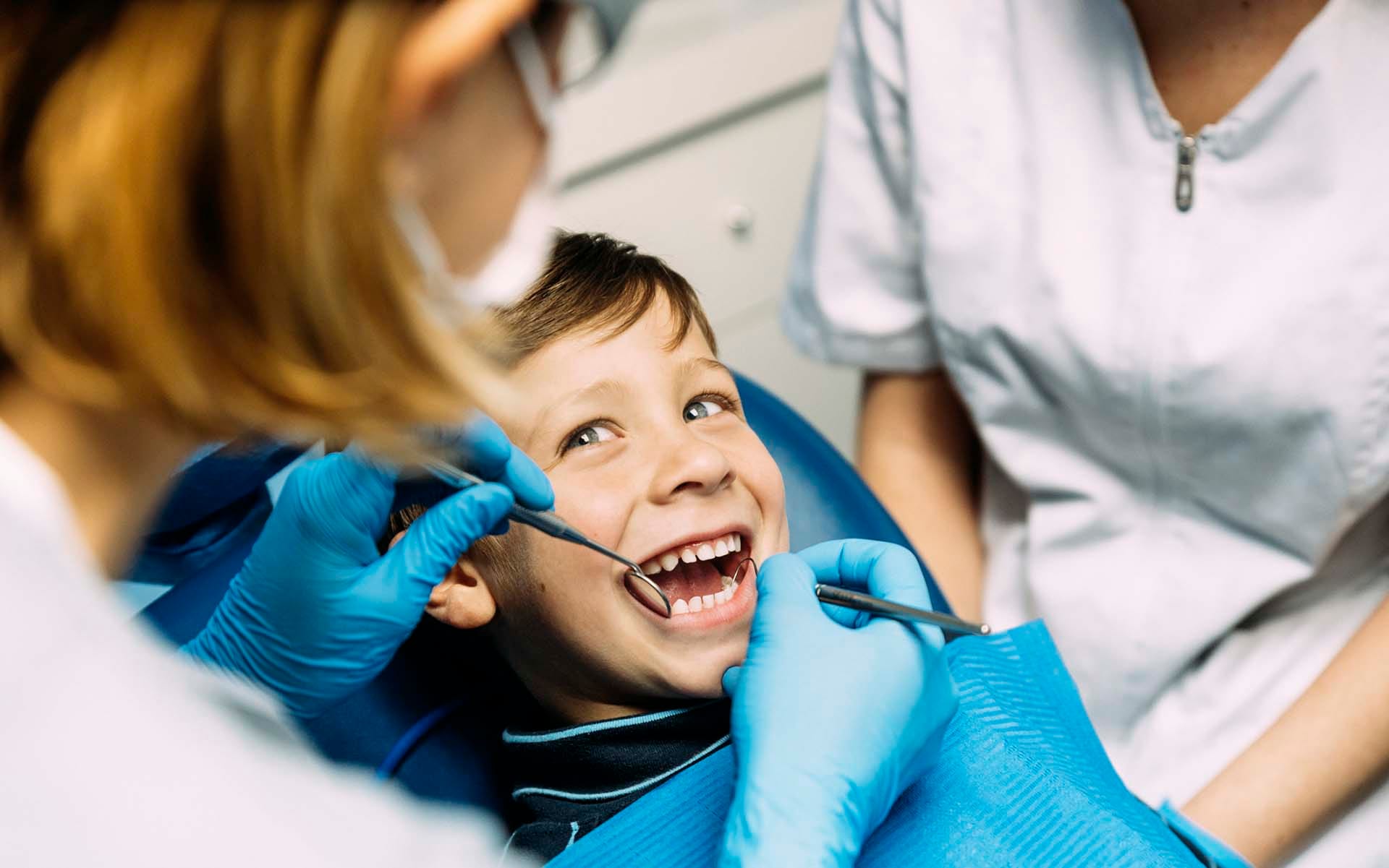 knowing when to take your child to the dentist can help with their longterm oral health.